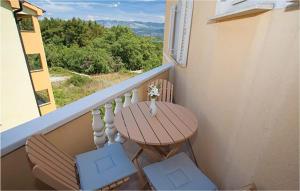 Beautiful Apartment In Malinska 
