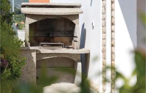 Three-Bedroom Holiday Home In Sibenik