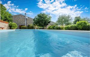 Three-Bedroom Holiday Home In Mratovo