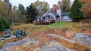 Coastal Downeast Maine Cottage with a Water View - Steuben