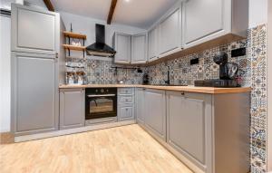 Nice Home In Lisicic With Wifi