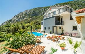 Beautiful Home In Trstenik With Kitchen