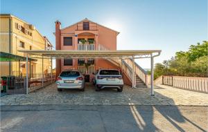 Nice Apartment In Sveti Filip I Jakov