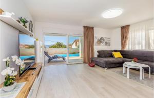 3 Bedroom Gorgeous Home In Linardici