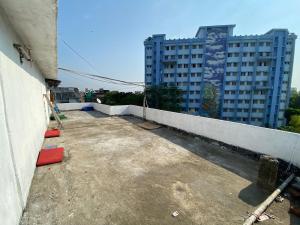 Stay near Chittaranjan Hospital Park Circus 2