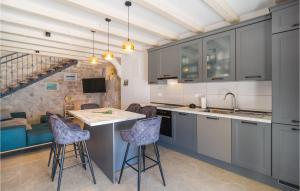 Awesome Home In Jesenice With Kitchen