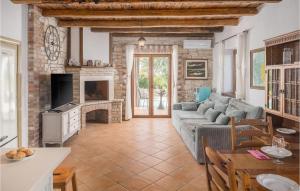 Gorgeous Home In Cabrunici With Wifi