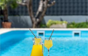 Three-Bedroom Holiday Home In Kastel Stafilic