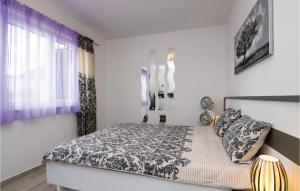Amazing Home In Novigrad With Sauna