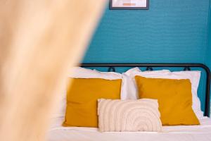 Appartements Evasion urbaine studio moderne a Chalon - BY PRIMO C0NCIERGERIE : photos des chambres