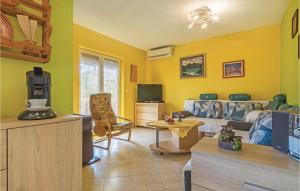 Two-Bedroom Holiday Home In Betiga