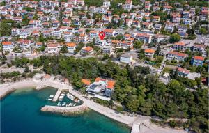 Cozy Apartment In Dramalj With Wifi