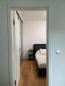 Serene & Private Garden Oasis