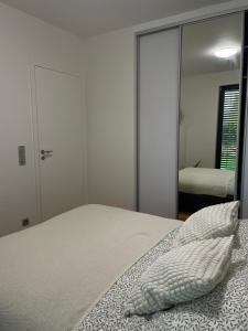 Serene & Private Garden Oasis