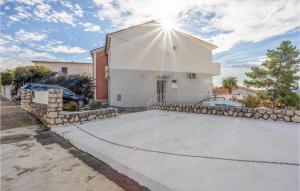 Lovely Apartment In Crikvenica