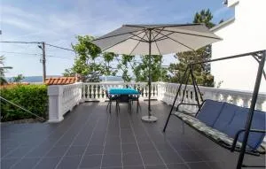 Gorgeous Apartment In Dramalj With Wifi - Klanfari