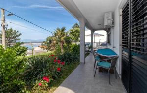 Gorgeous Apartment In Dramalj With Wifi