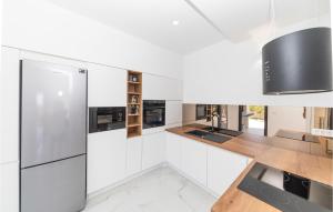 Nice Home In Okrug Gornji With Sauna 