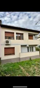 Къща за гости Плами - فونيشتا فودا