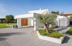 Gorgeous Home In Gajana