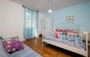 Gorgeous Apartment In Pula With Wifi