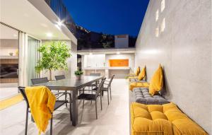 Gorgeous Home In Klis