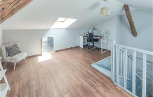 Maisons de vacances Lovely Home In Cazouls-Les-Beziers : photos des chambres