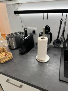 Lebe im Kunstviertel beim Hundertwasserhaus l HG12