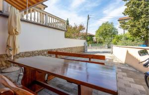 Cozy Apartment In Selce With Wifi 