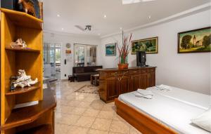 Cozy Apartment In Selce With Wifi 