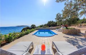 Beach Front Home In Okrug Gornji