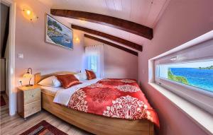 Beach Front Home In Okrug Gornji