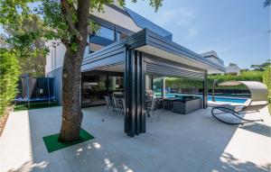 Stunning Home In Fazana With Sauna