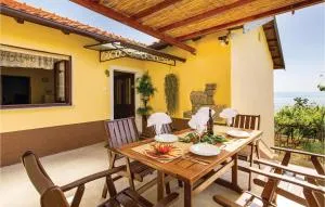 3 Bedroom Lovely Home In Lovran - Dobreć