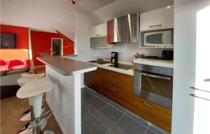 Awesome Apartment In Planguenoual