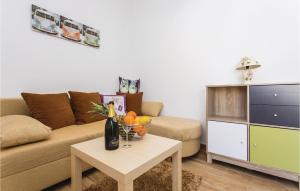 1 Bedroom Nice Apartment In Vrbnik