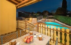 Awesome Home In Svetvincenat With Wifi 