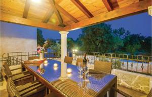 4 Bedroom Beautiful Home In Turcic