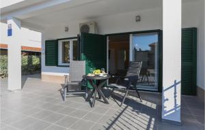 Amazing Apartment In Kastel Stari