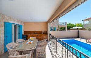 Pet Friendly Home In Privlaka