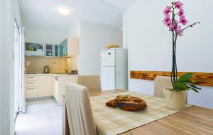 Amazing Home In Omis With Wifi
