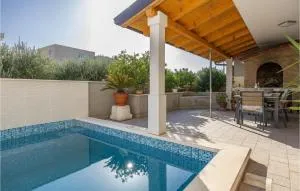 Two-Bedroom Apartment In Podstrana - Strožanac