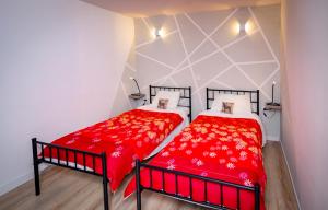 Appartements Laroque Gite Modern New Stylish : photos des chambres