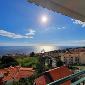 Oceanview Getaway - Nogueira