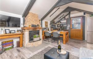 2 Bedroom Awesome Home In Punat