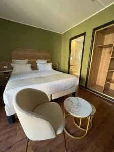 Cit'hôtel Le Chris'tel hôtel et restaurant - Saint-Front