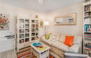 Lovely Apartment In Rijeka With Wifi 