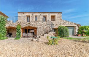 Maisons de vacances Awesome Home In Pardailhan With Kitchen : photos des chambres