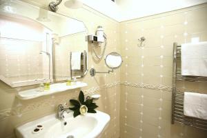 Hotels Le Magnolia : Chambre Triple Confort