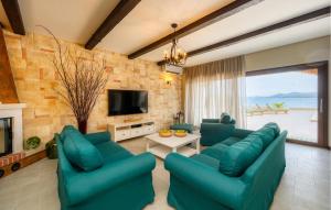 Stunning Home In Drace